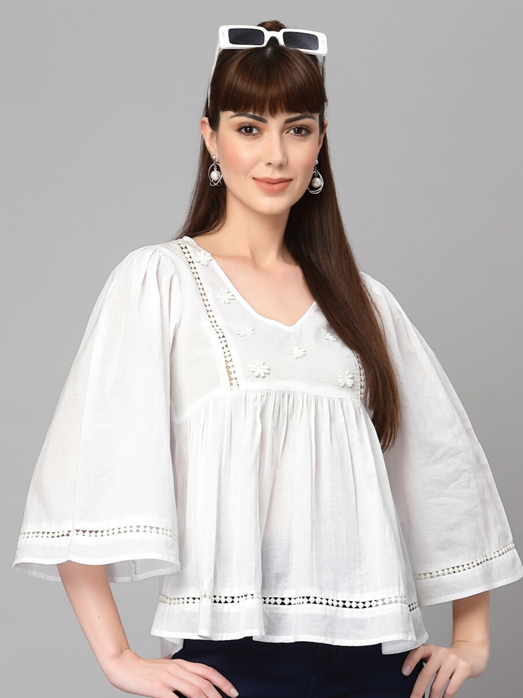 

Ragavi Women White Solid Pure Cotton Top