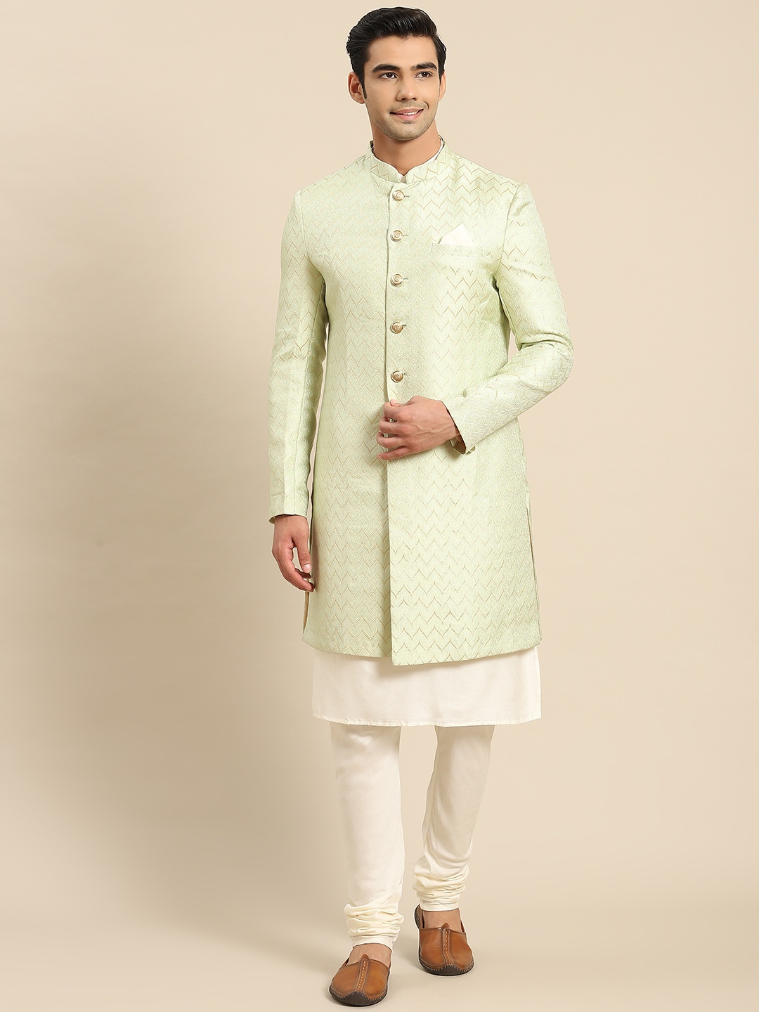 

KISAH Men Woven Design Chevron Indowestern Sherwani Set, White