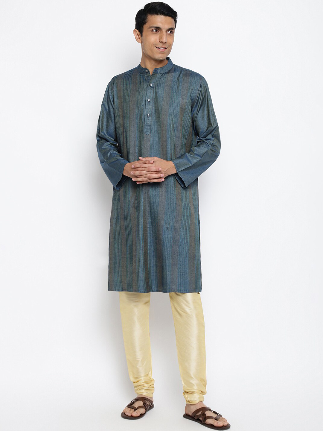 

Fabindia Men Blue Kurta