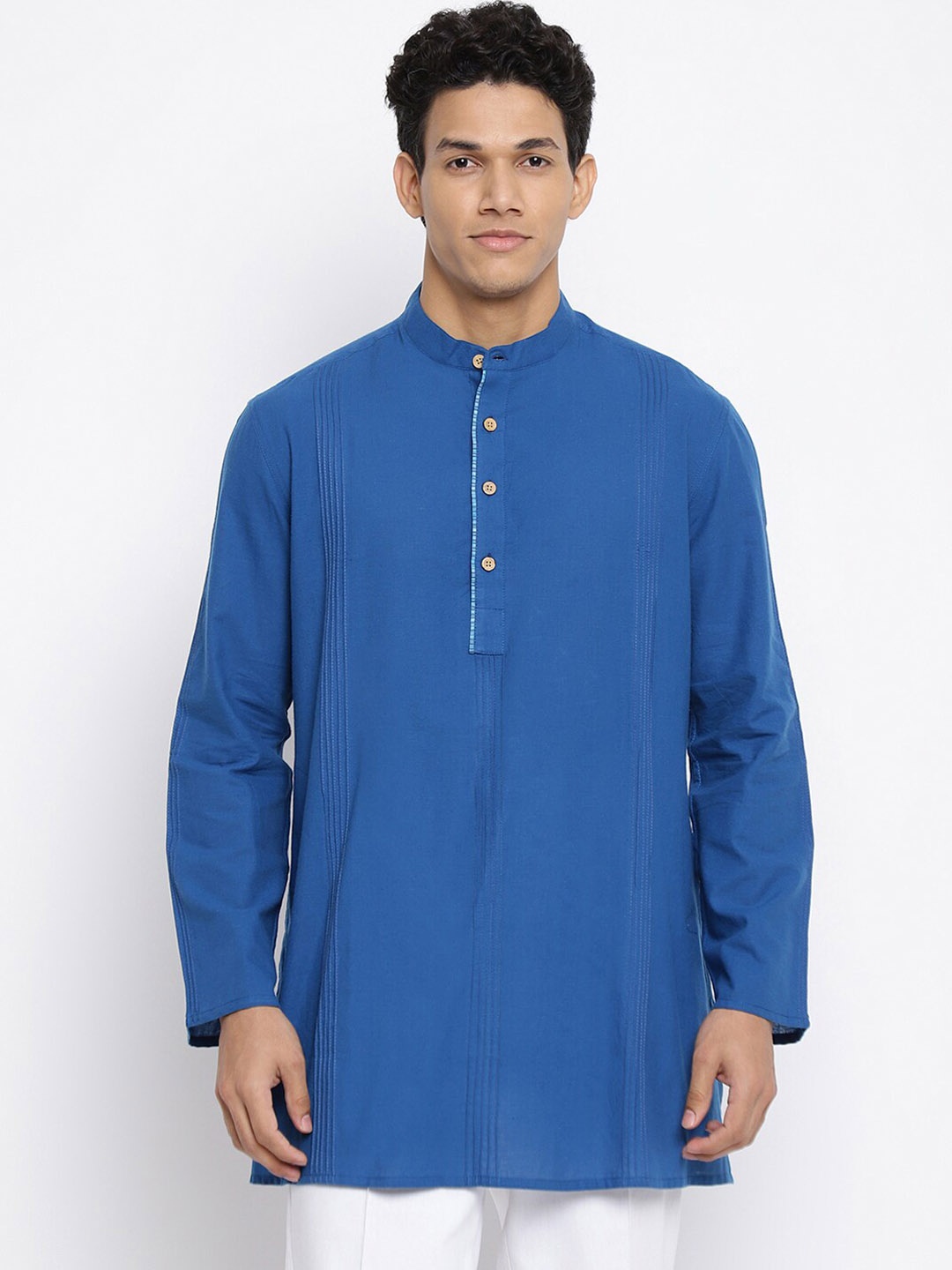 

Fabindia Men Blue Solid Kurta