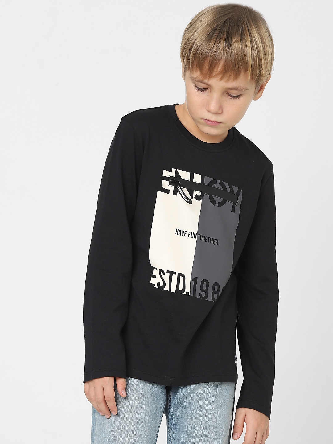 

Jack & Jones Junior Boys Black Typography Printed Slim Fit T-shirt