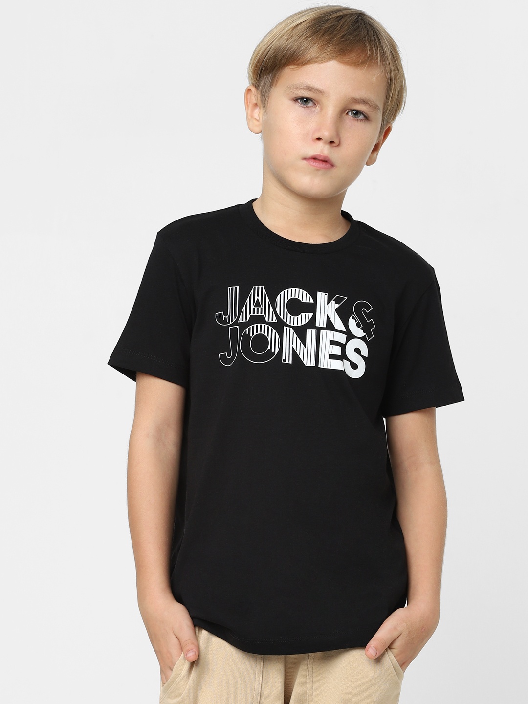 

Jack & Jones Junior Boys Black Typography Printed Slim Fit T-shirt