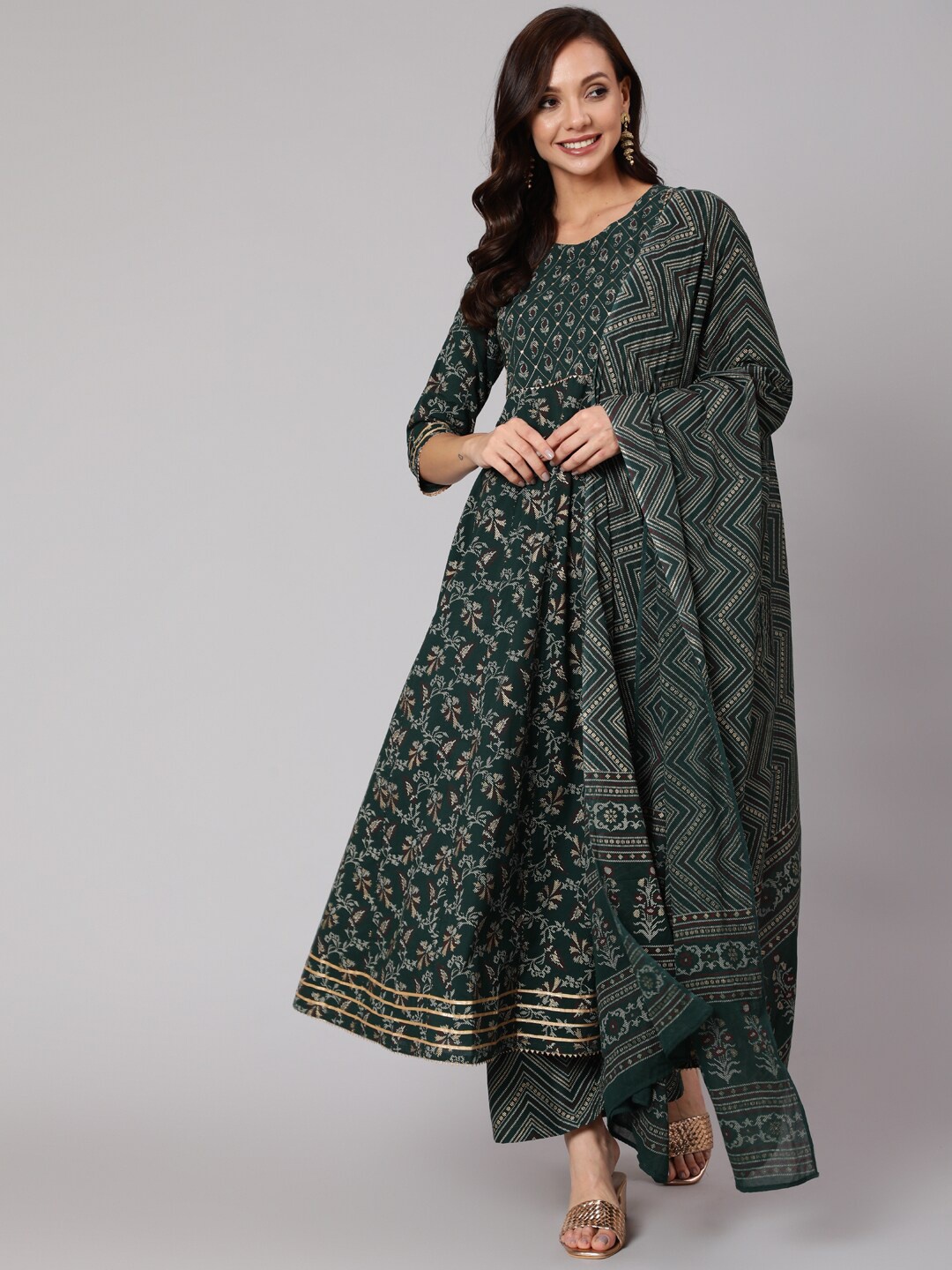 

Nayo Women Green Ethnic Motifs Printed Empire Gotta Patti Pure Cotton Kurta with Palazzos & With Dupatta