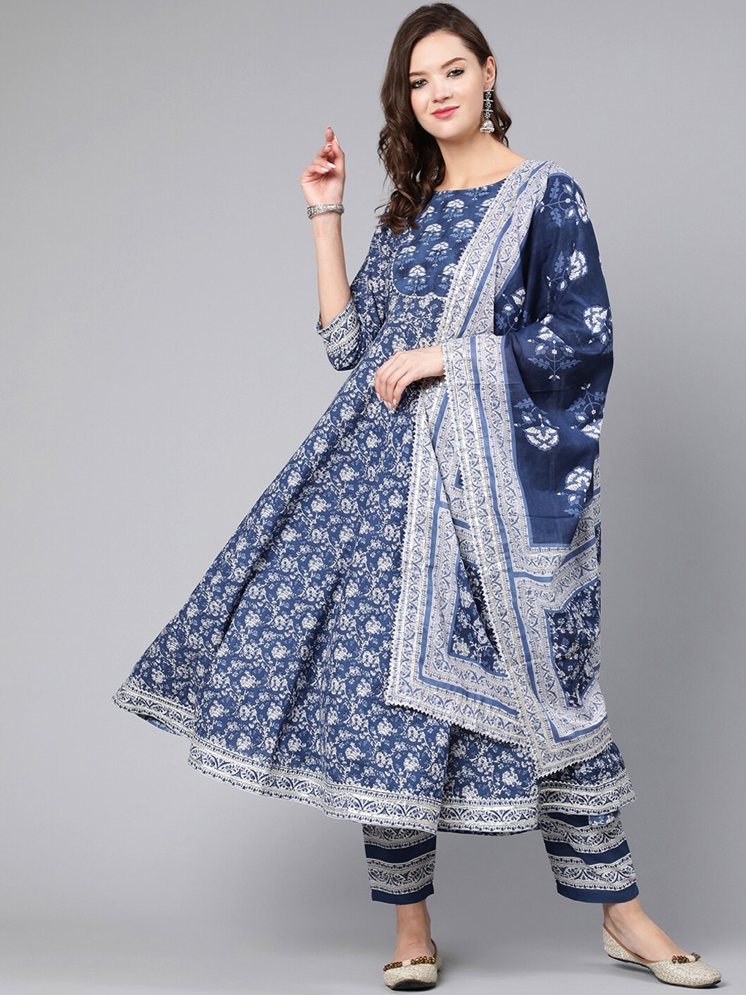 

Nayo Women Blue Floral Printed Pure Cotton Kurta with Palazzos & With Dupatta