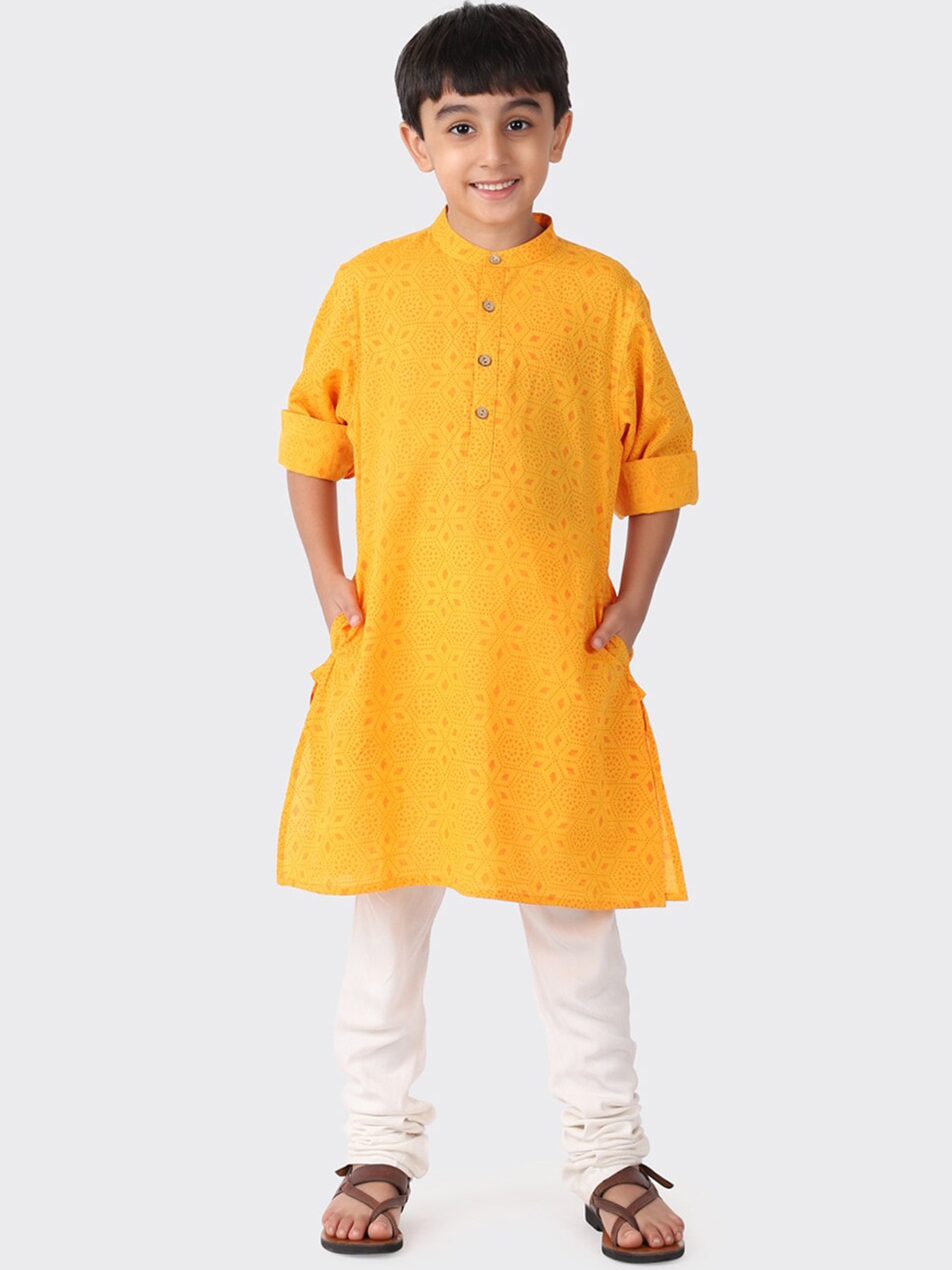 

Fabindia Boys Yellow Geometric Printed Kurta