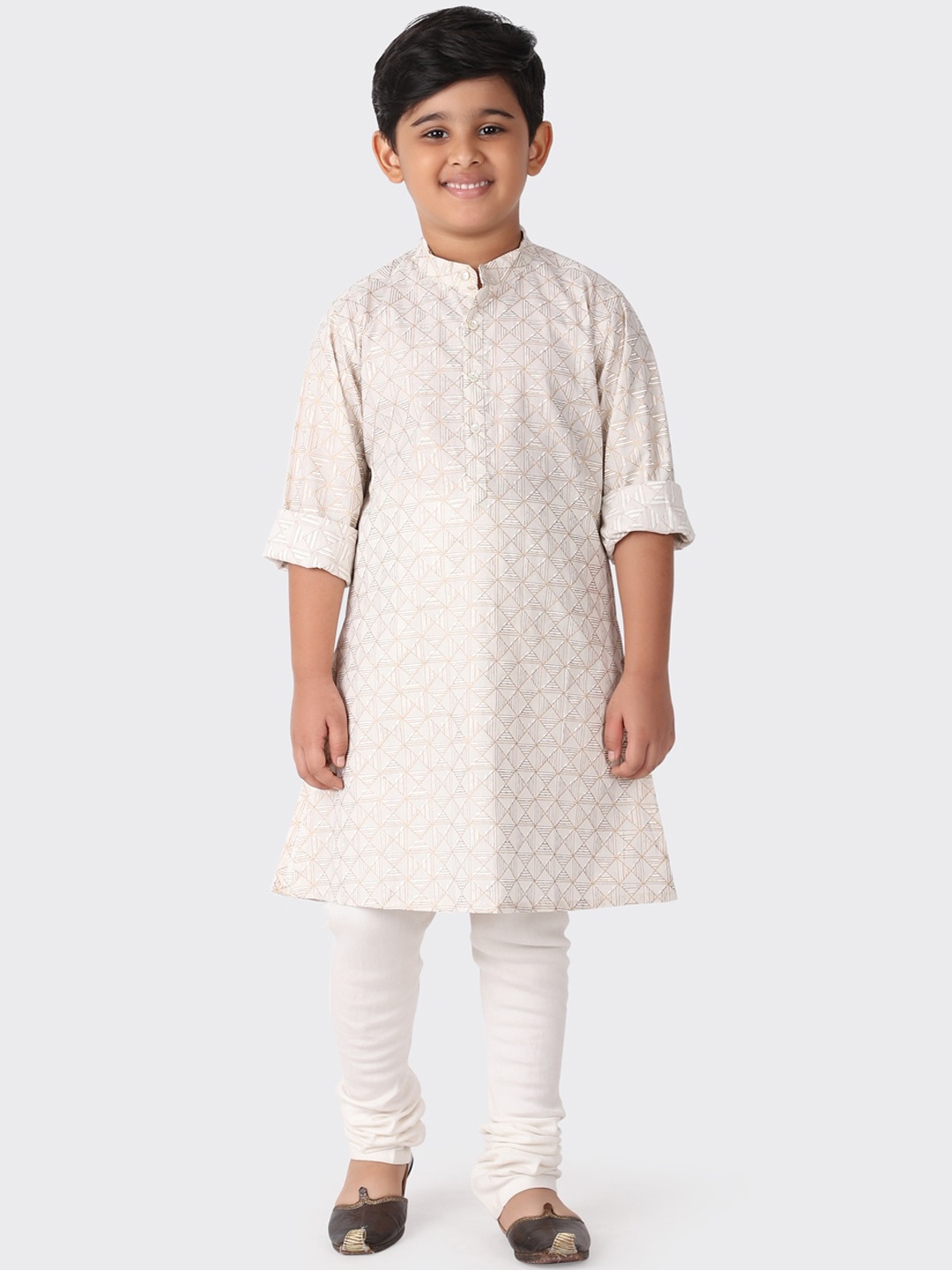

Fabindia Boys Off White Geometric Printed Kurta
