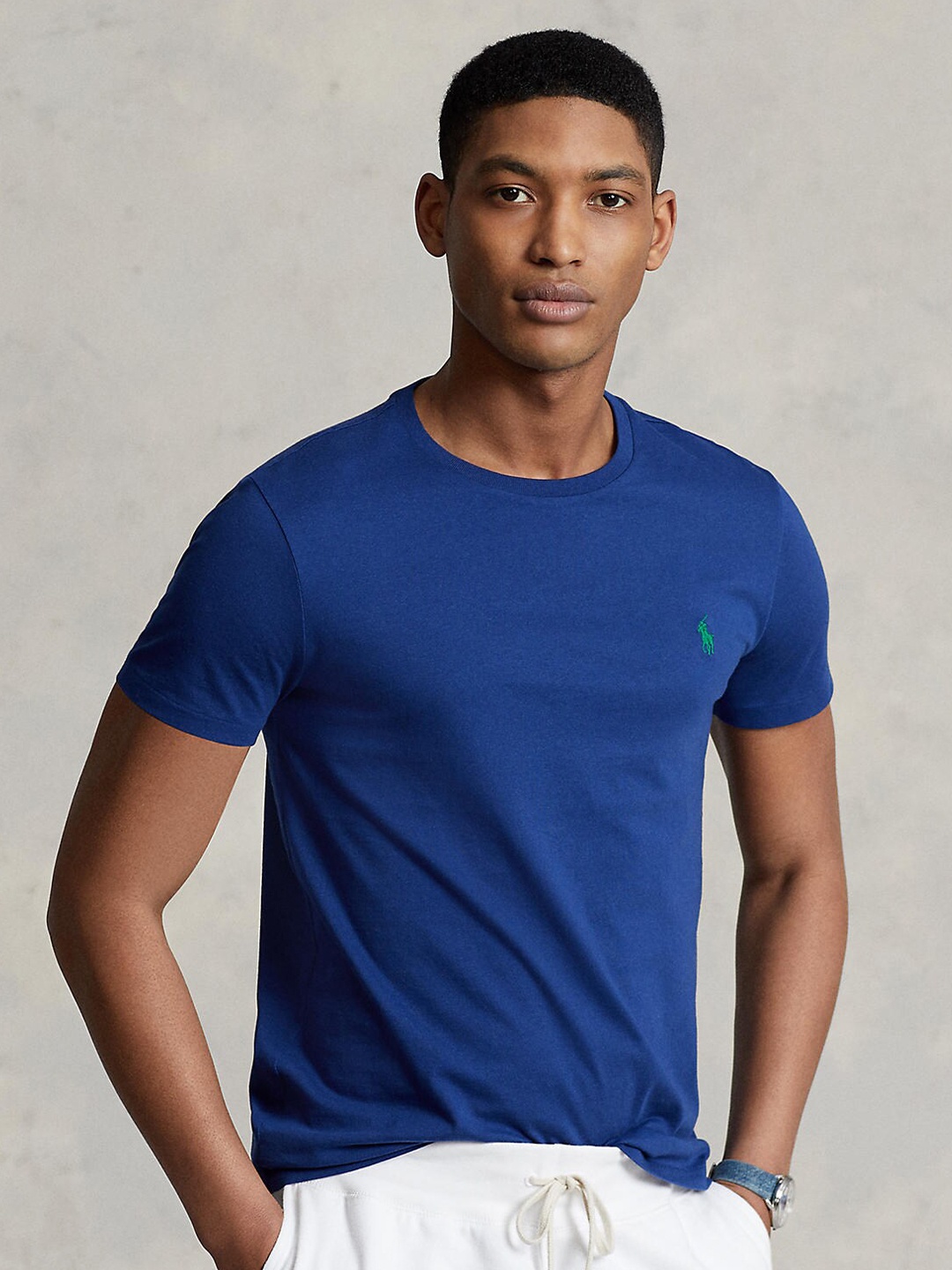 

Polo Ralph Lauren Men Blue Solid Pure Cotton Tshirt