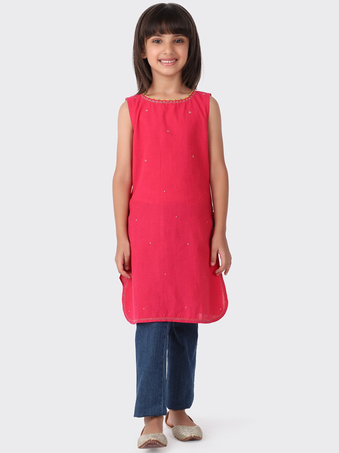 

Fabindia Girls Red Embroidered Cotton Kurta