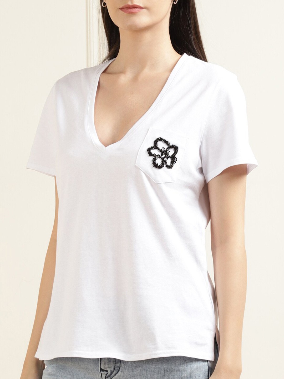 

Ted Baker Women White V-Neck Pure Cotton T-shirt