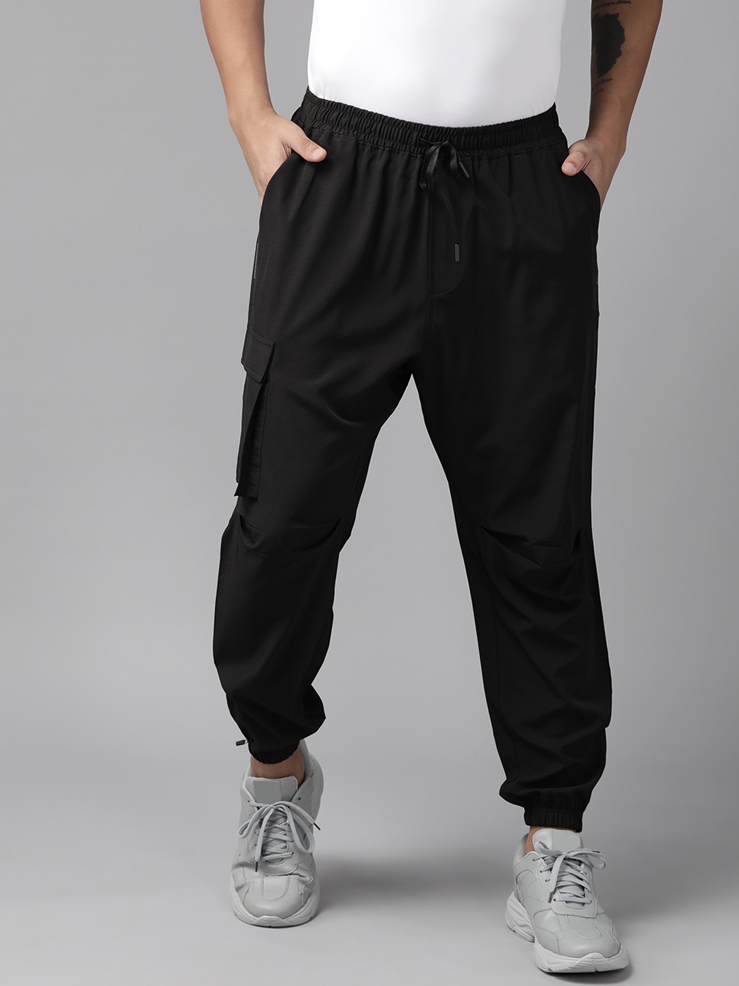 

PROWL by Tiger Shroff Men Black Solid Joggers