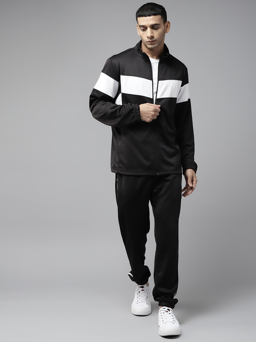 

PROWL by Tiger Shroff Men Black & White Striped Tracksuit