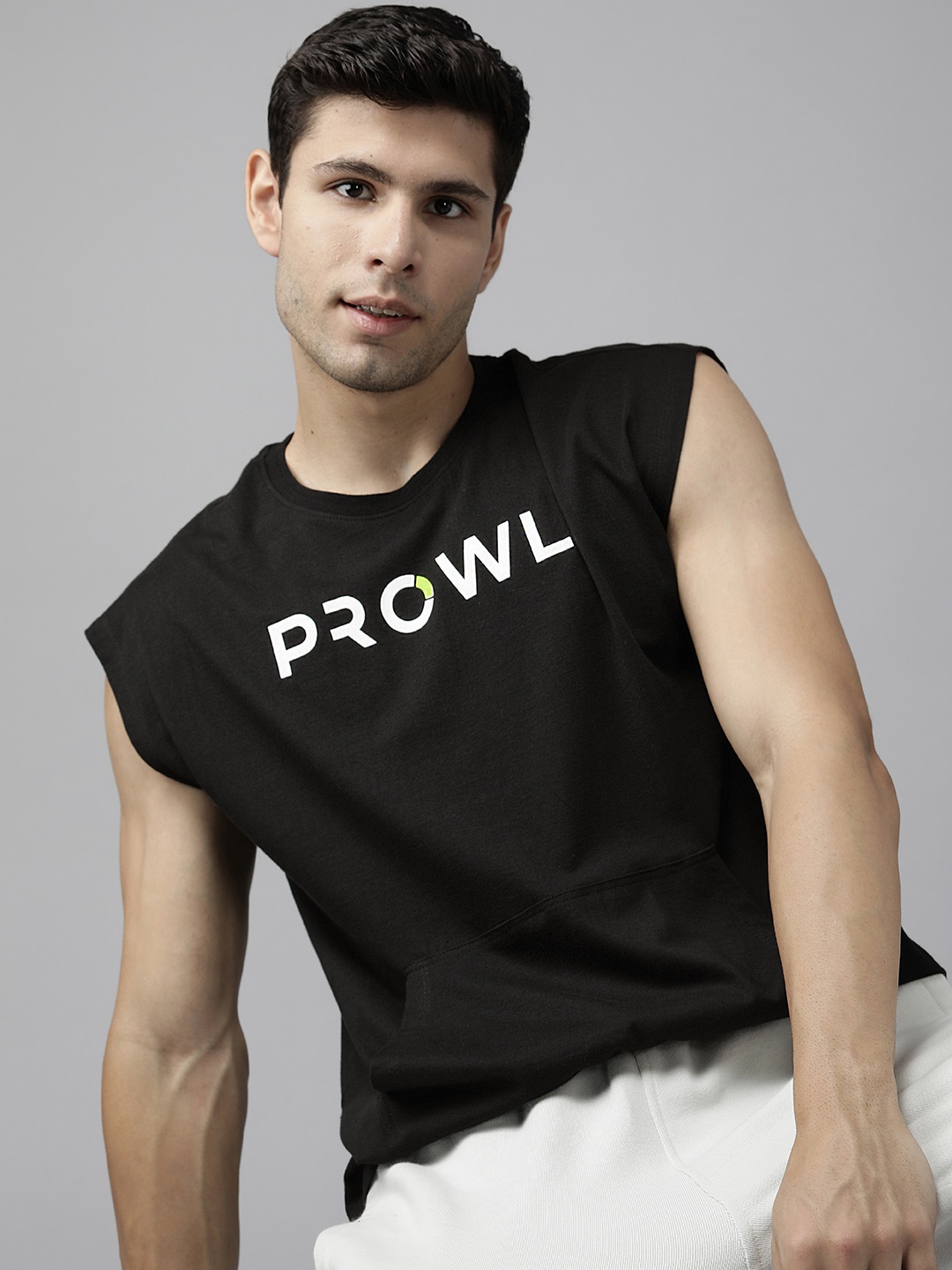 

PROWL by Tiger Shroff Men Black & White Pure Cotton Brand Logo Printed Monochrome T-shirt