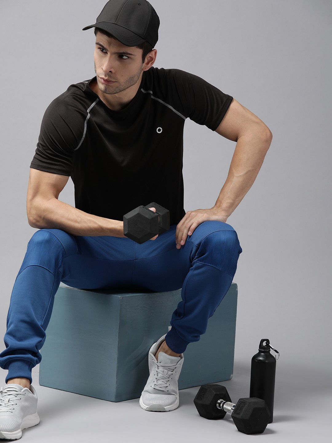 

PROWL by Tiger Shroff Men Black Solid Training T-shirt