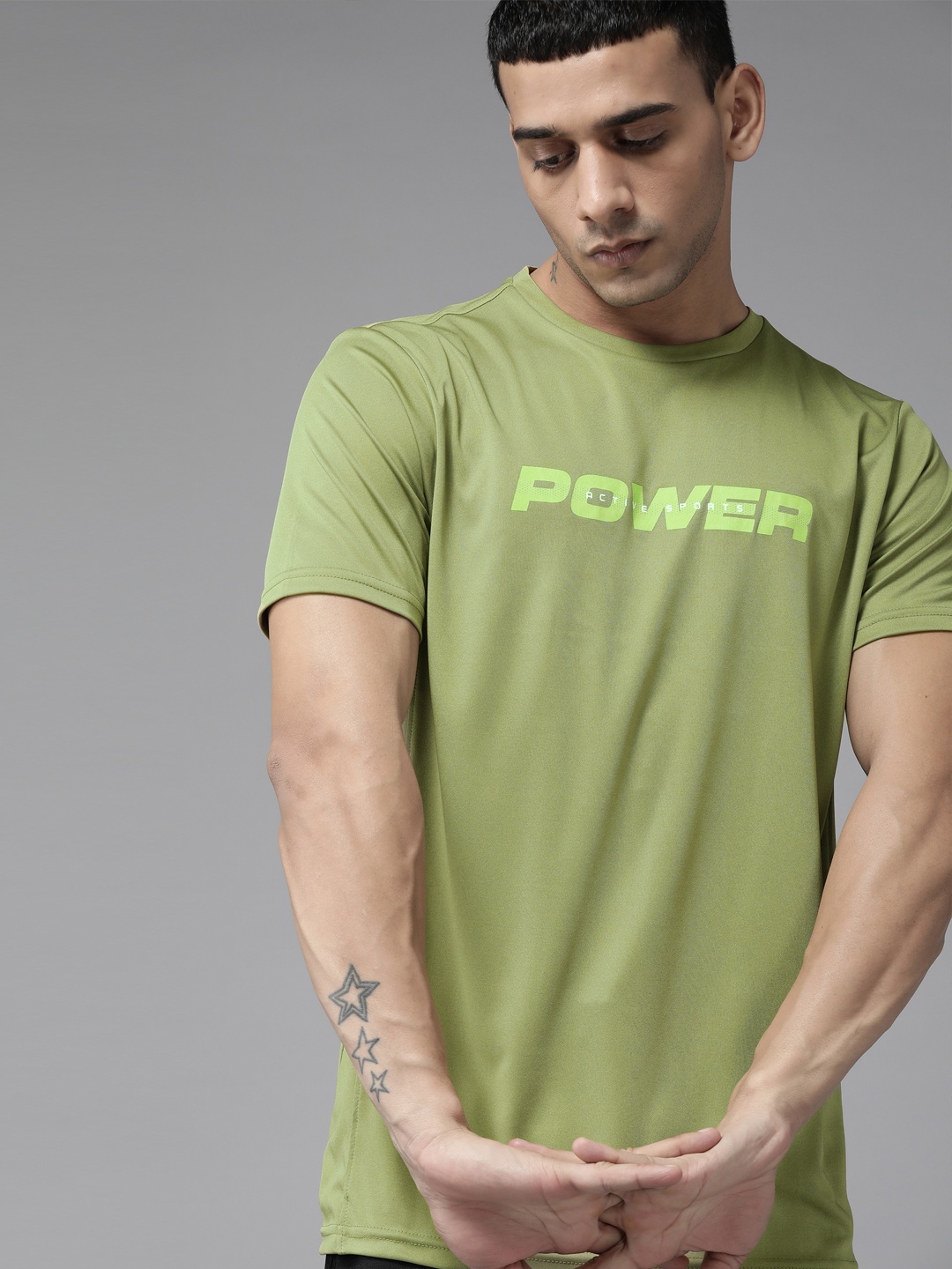 

PROWL by Tiger Shroff Men Green Typography Printed Regular Fit Training T-shirt