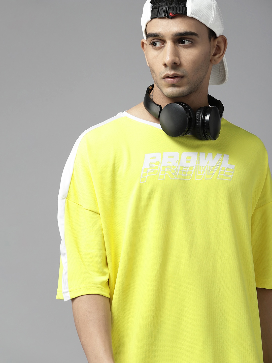 

PROWL by Tiger Shroff Men Yellow Printed Drop-Shoulder Sleeves Oversized T-shirt