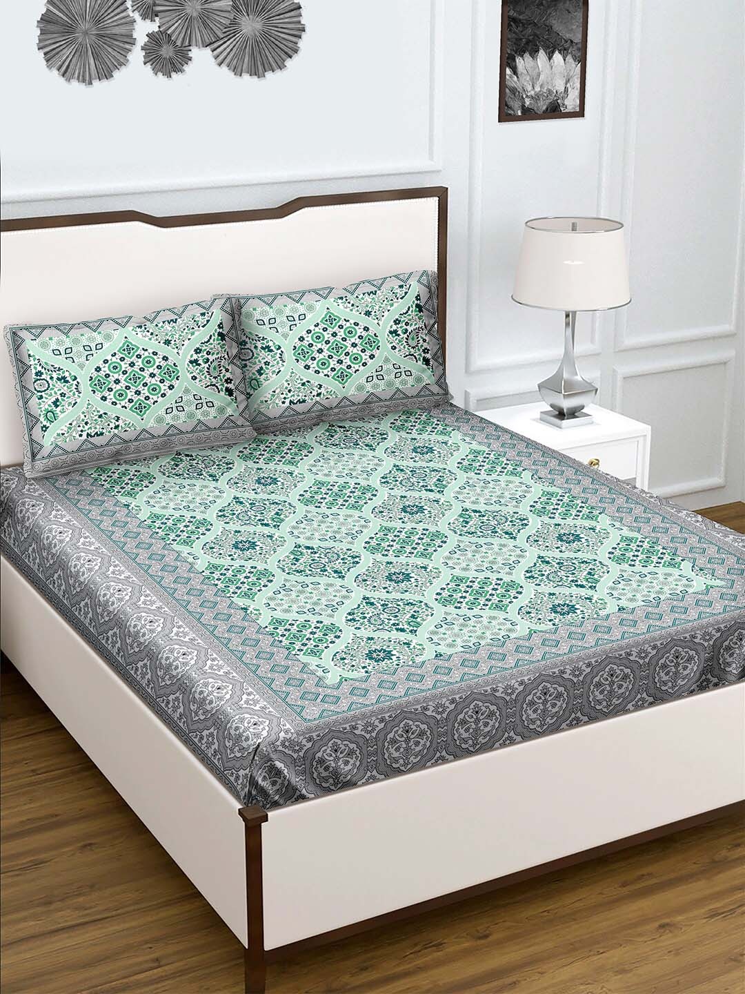 

BELLA CASA Green & White Ethnic Motifs 180 TC King Bedsheet with 2 Pillow Covers