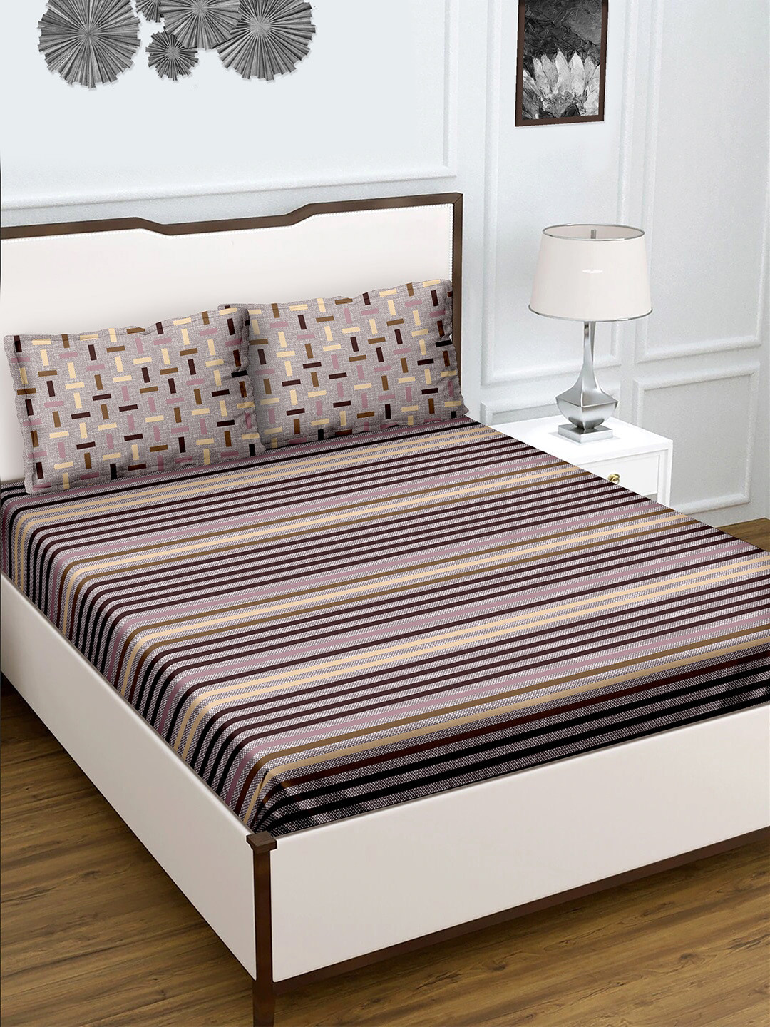 

BELLA CASA Brown & Yellow Geometric 180 TC King Bedsheet with 2 Pillow Covers