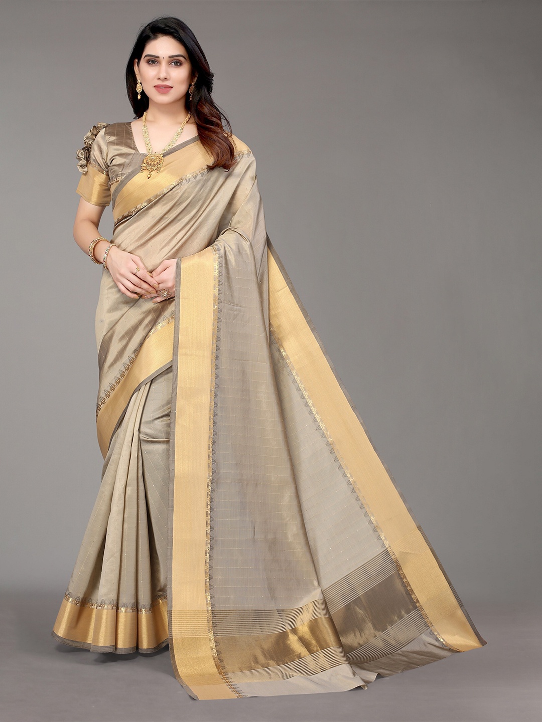 

Winza Designer Grey & Gold-Toned Embellished Zari Silk Blend Banarasi Saree