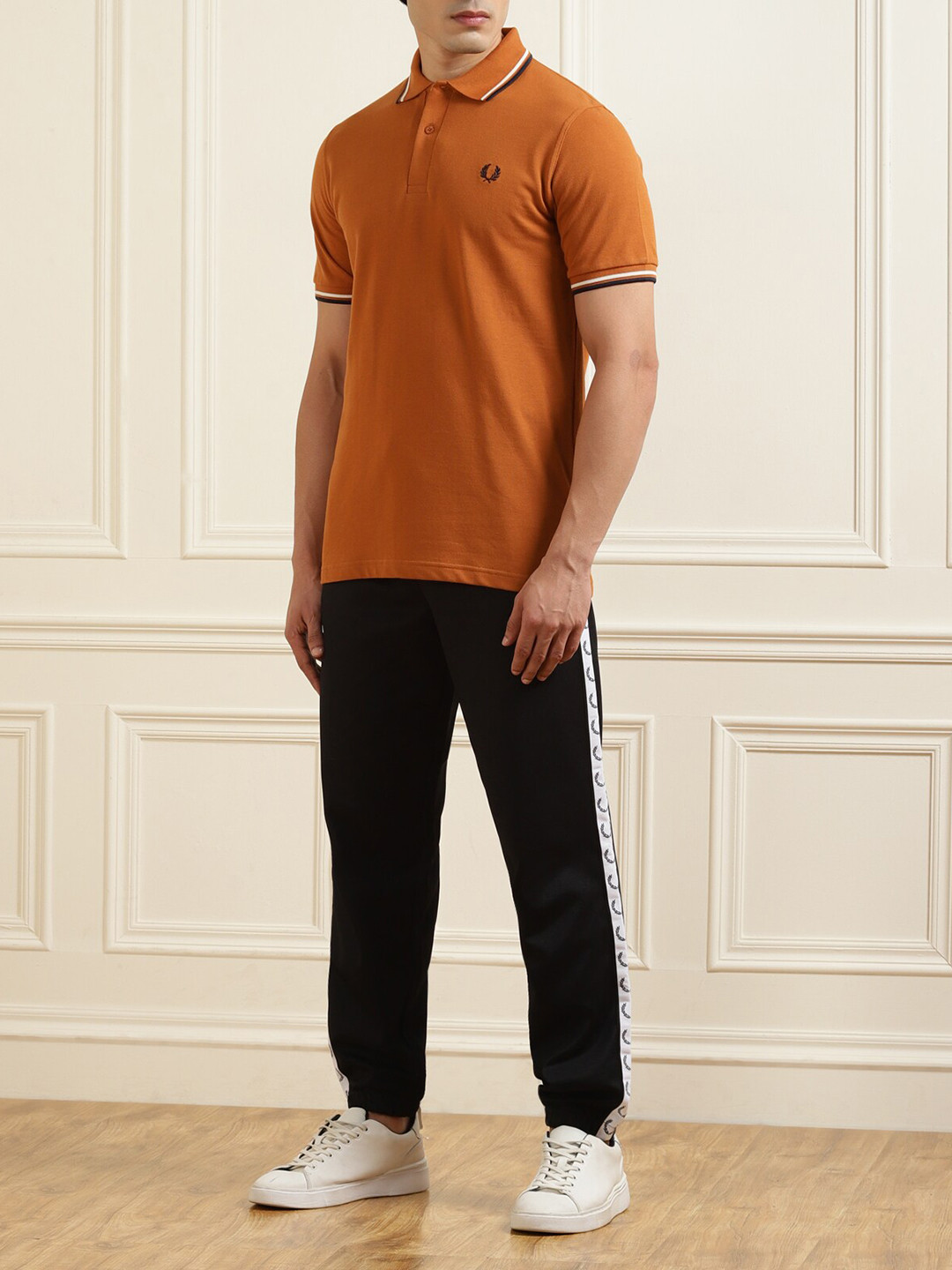 

Fred Perry Men Black Solid Joggers