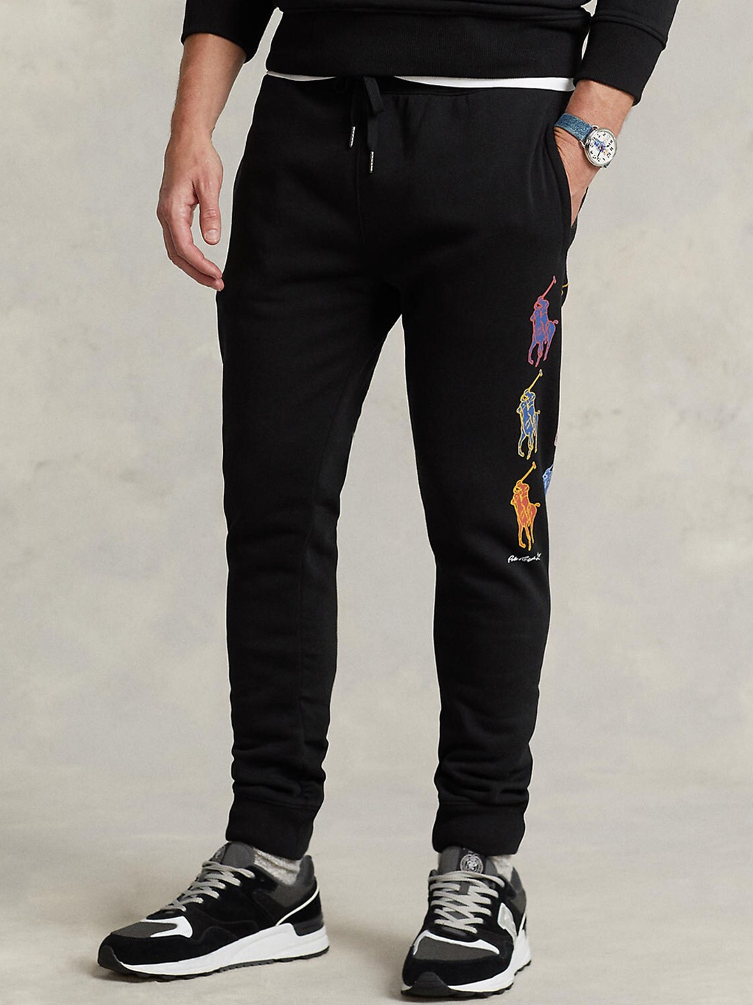 

Polo Ralph Lauren Men Black Solid Joggers