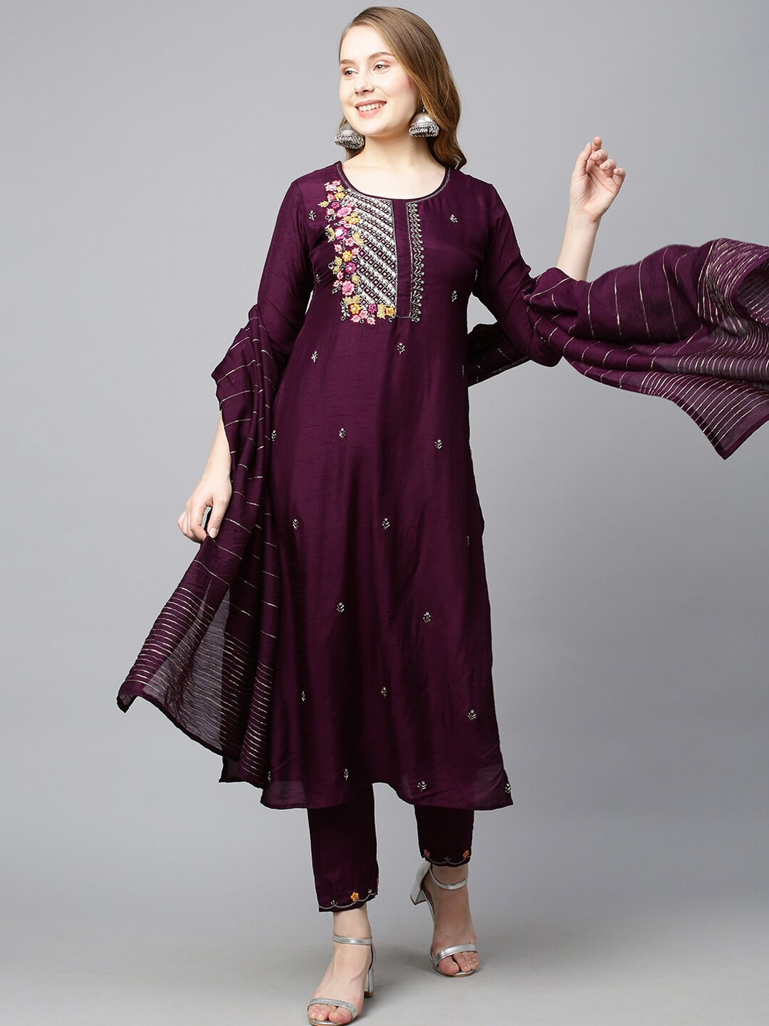

FASHOR Women Purple Floral Embroidered Sequinned Kurta with Trousers