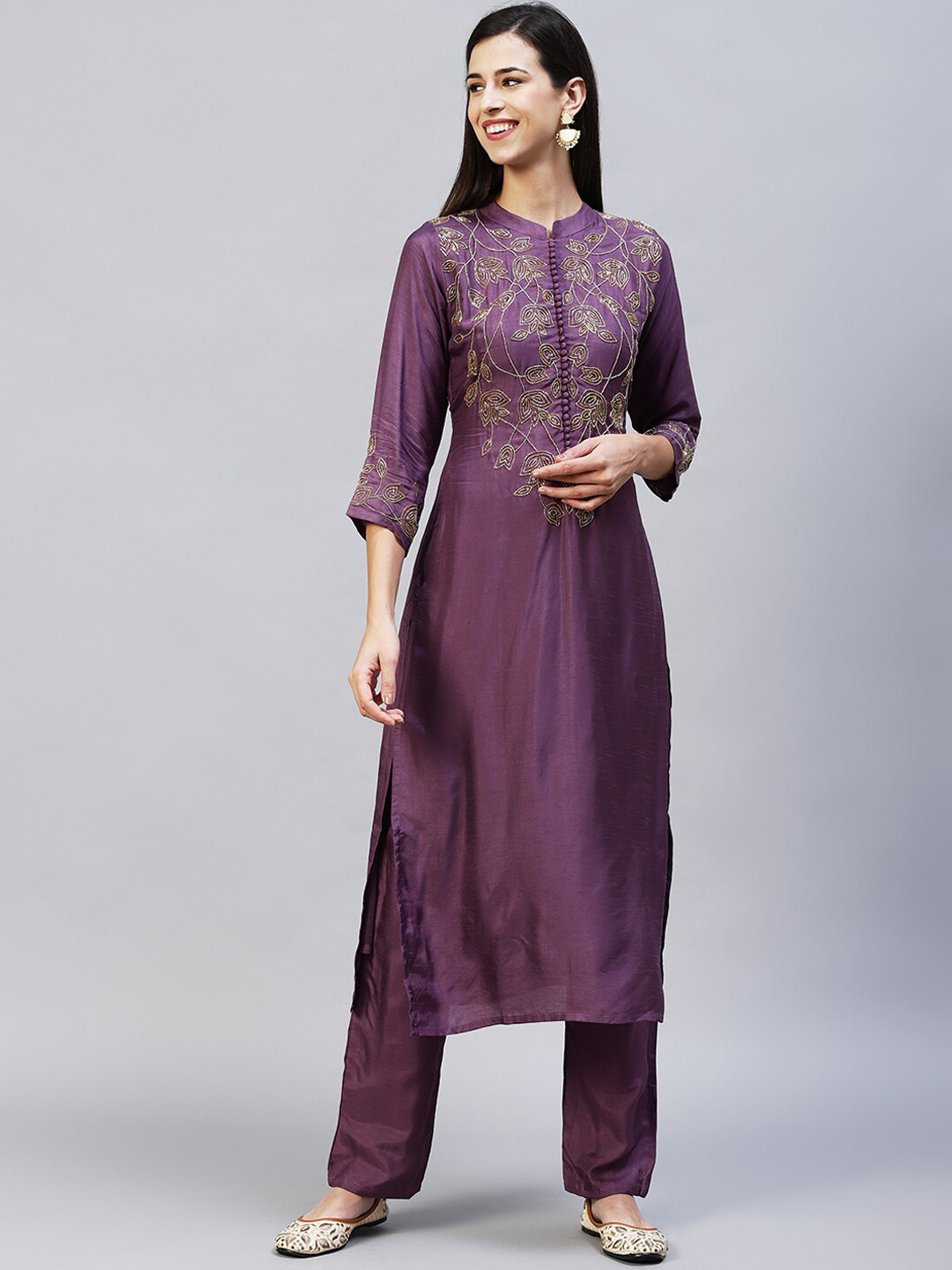 

FASHOR Women Purple Floral Embroidered Beads and Stones Kurta with Trousers