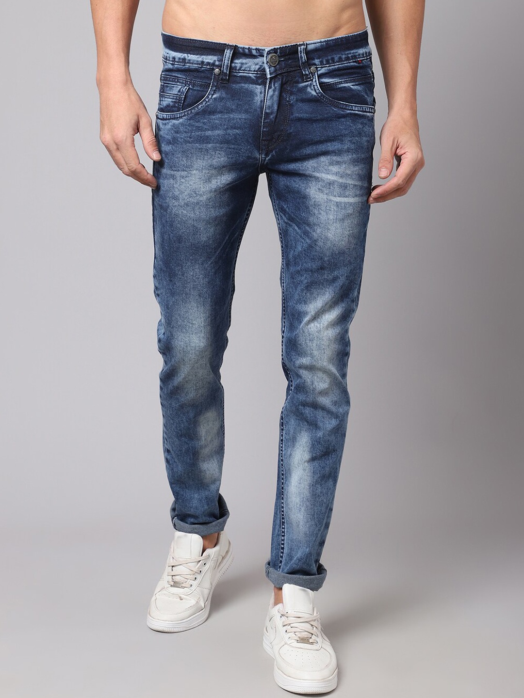 

Cantabil Men Blue Heavy Fade Jeans