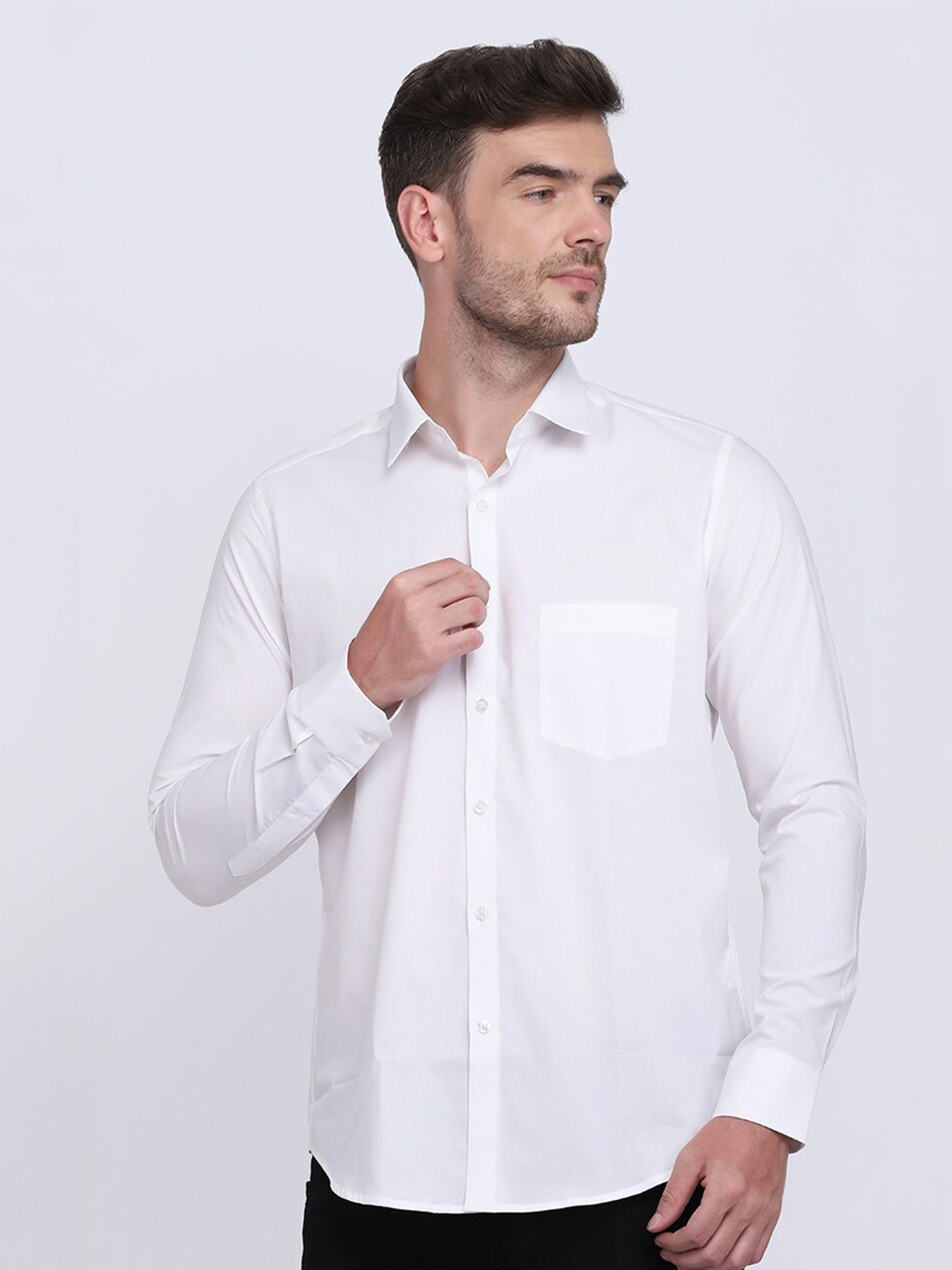 

JJAAGG T Men White Classic Cotton Casual Shirt