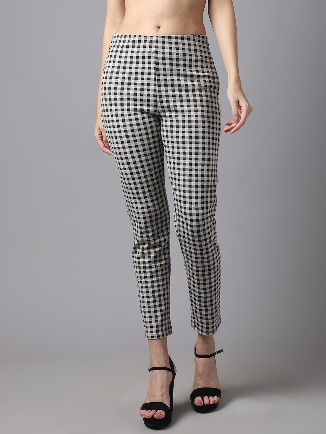 

Cantabil Women Black & White Checked Cotton Jeggings