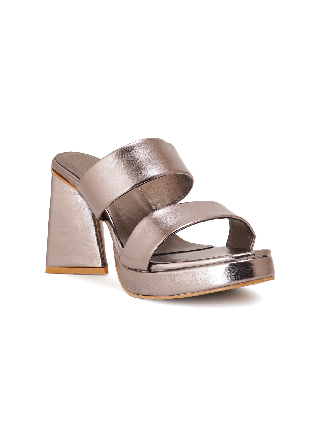 

SCENTRA Women Grey Block Heels