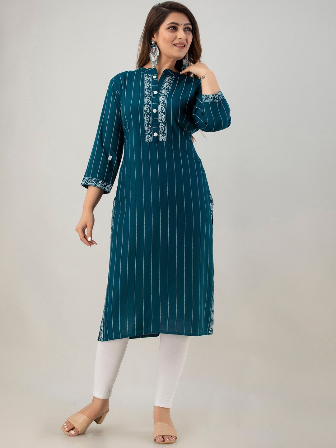 

PREKSHA Women Blue Striped Kurta