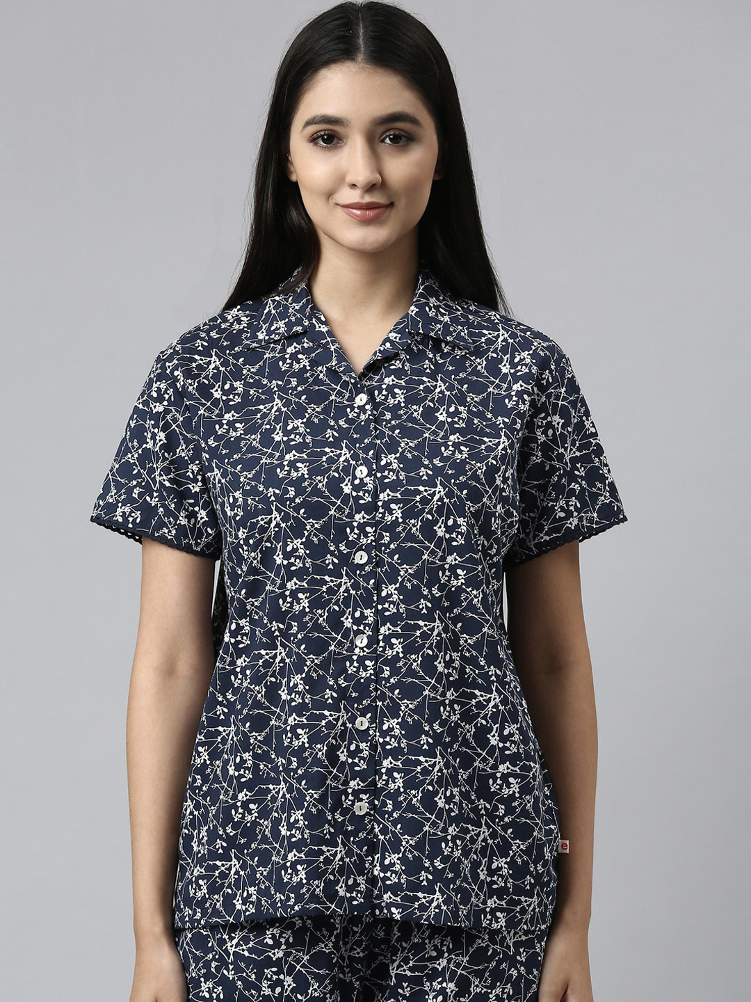 

Enamor Women Navy Blue & White Printed Night suit