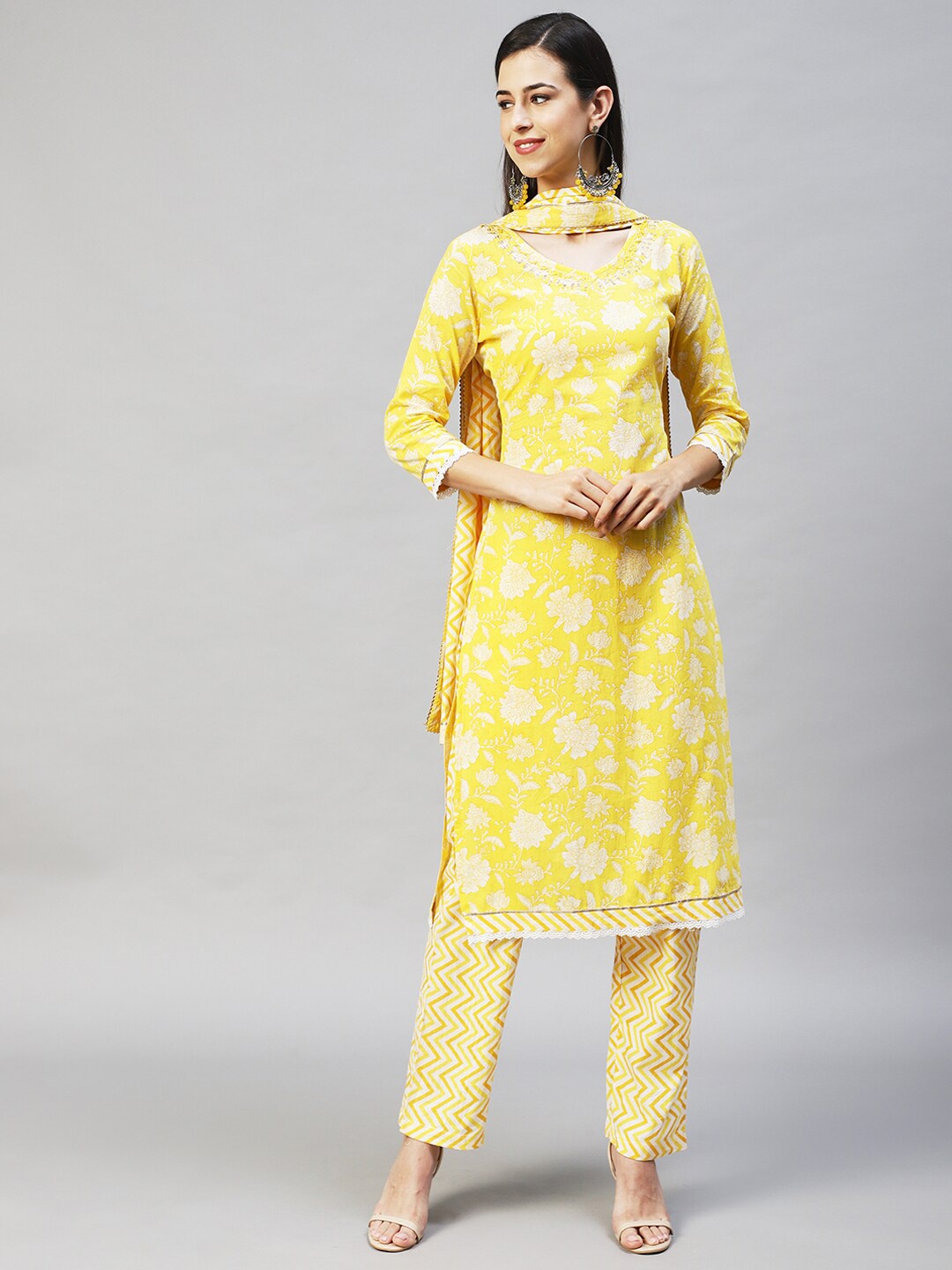 

FASHOR Women Yellow Printed & Hand Embroidered Straight Kurta with Trouser & Dupatta