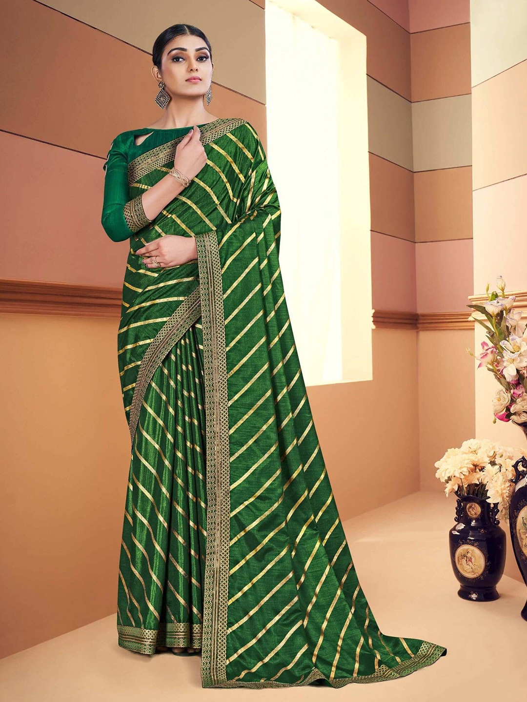 

AVANTIKA FASHION Green & Gold-Toned Leheriya Zari Art Silk Banarasi Saree