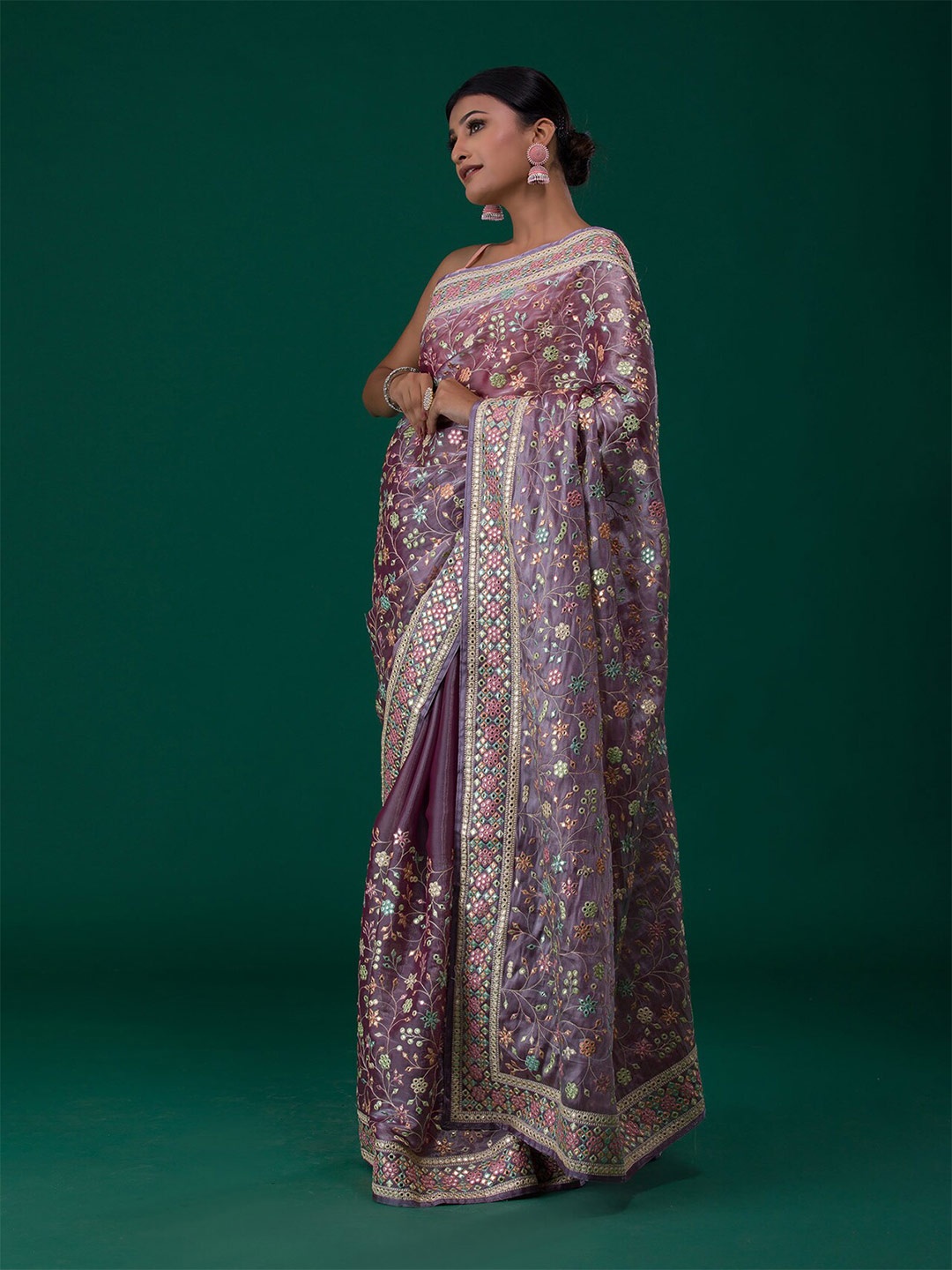 

Koskii Lavender & Pink Floral Mirror Work Saree