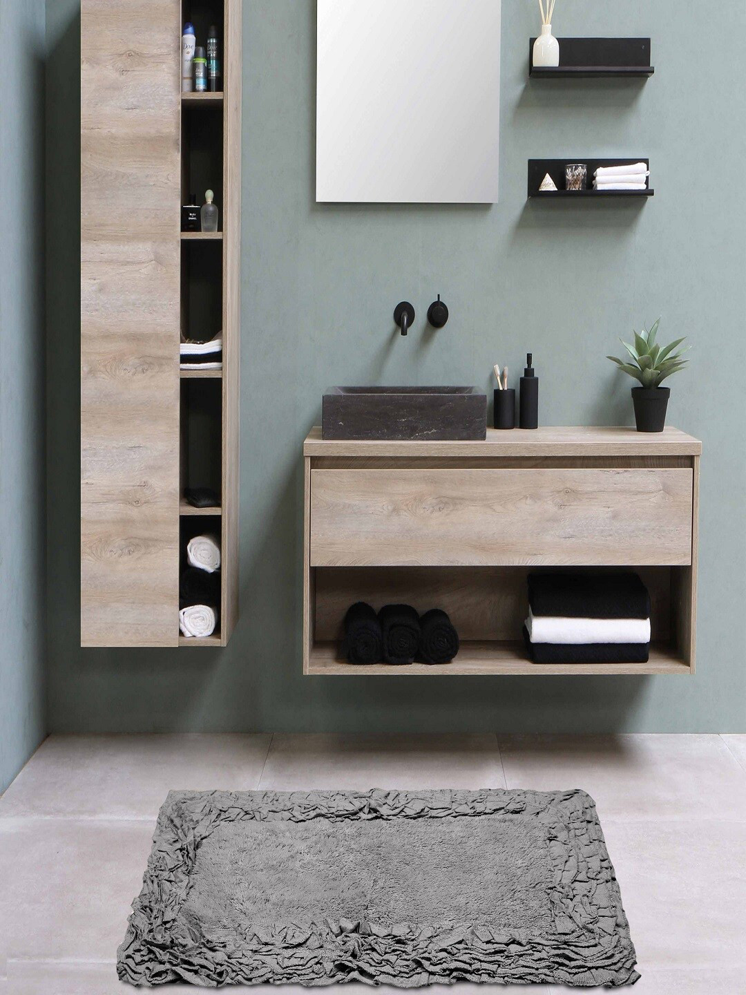 

Pano Grey Solid 2050 GSM Cotton Bath Rugs
