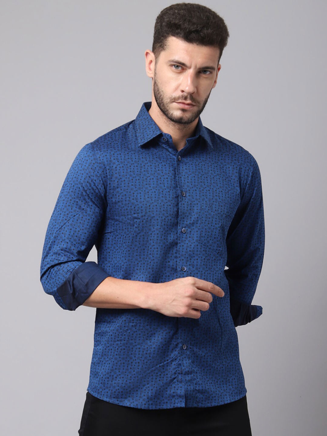 

Cantabil Men Blue Printed Cotton Casual Shirt