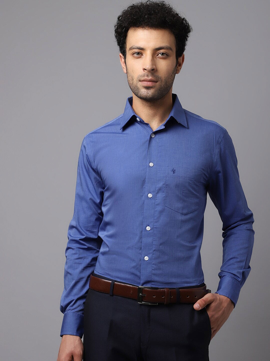 

Cantabil Men Blue Cotton Formal Shirt