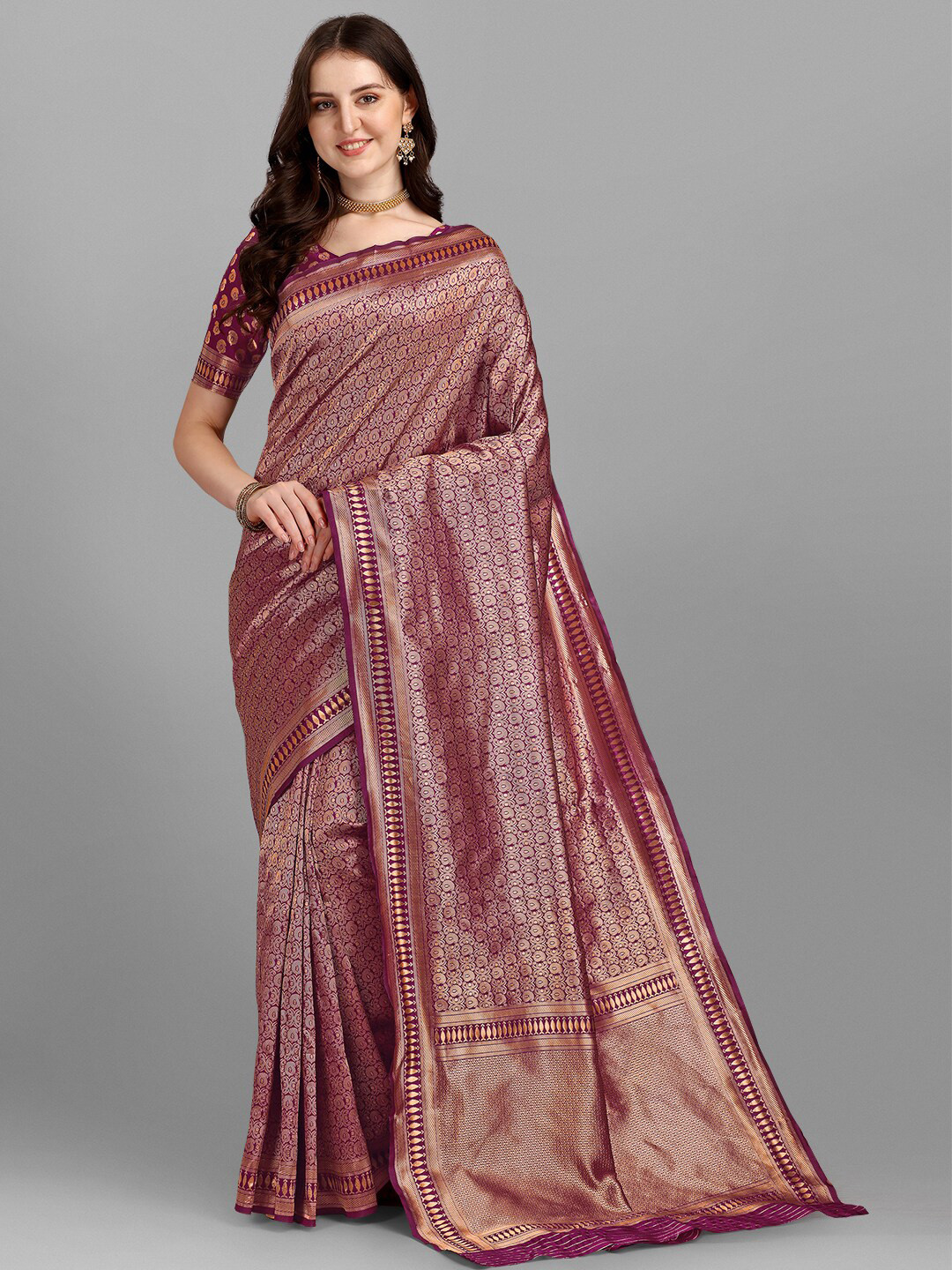 

YOYO Fashion Purple & Gold-Toned Woven Design Banarasi Saree