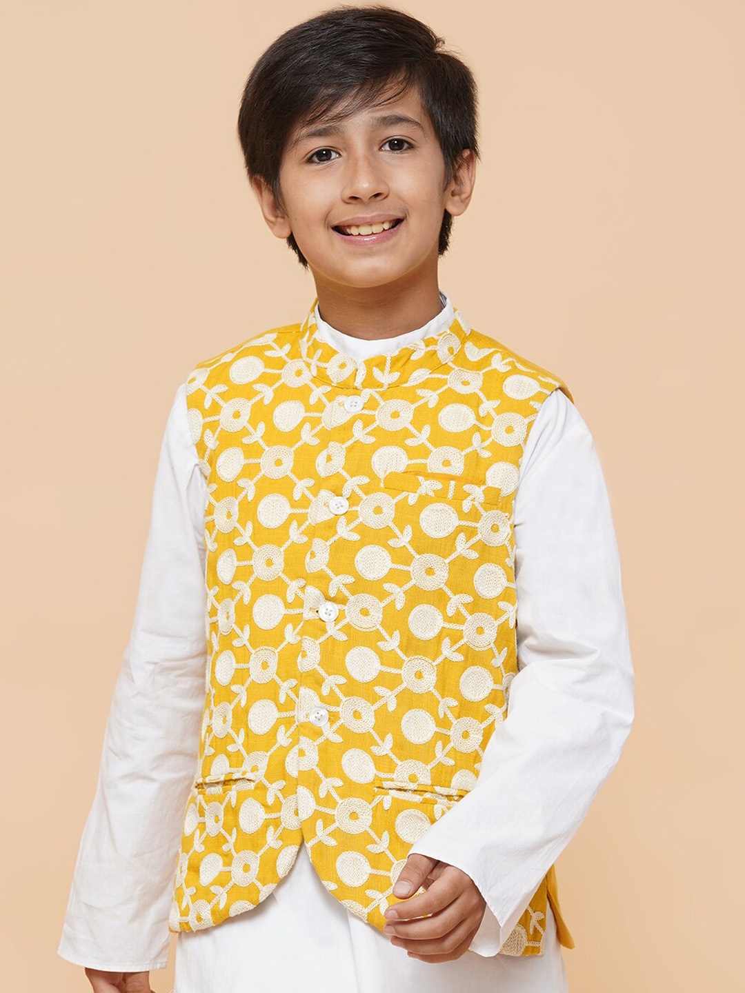 

titliyan Boys Yellow Embroidered Nehru Jacket