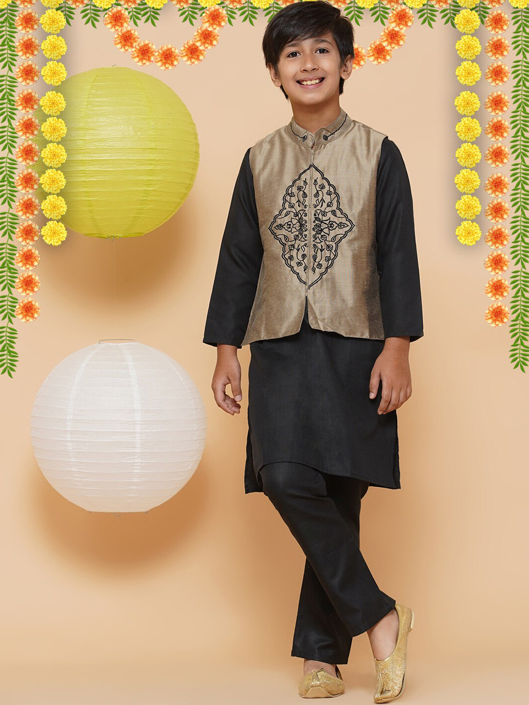 

titliyan Boys Black Kurta with Trousers With Nehru Jacket