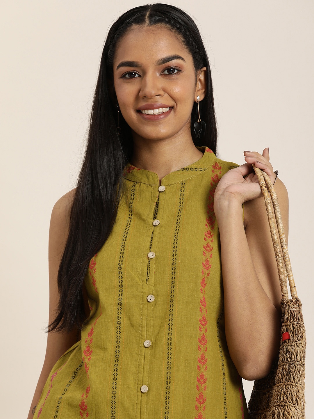 

Taavi Women Woven Legacy Pure Cotton Kurta with Trousers, Olive