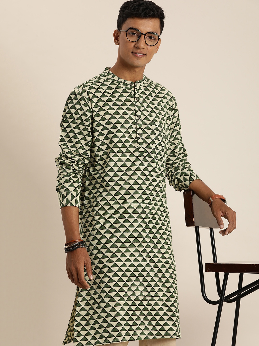 

Taavi Bagru Geometric Printed Kurta, Green