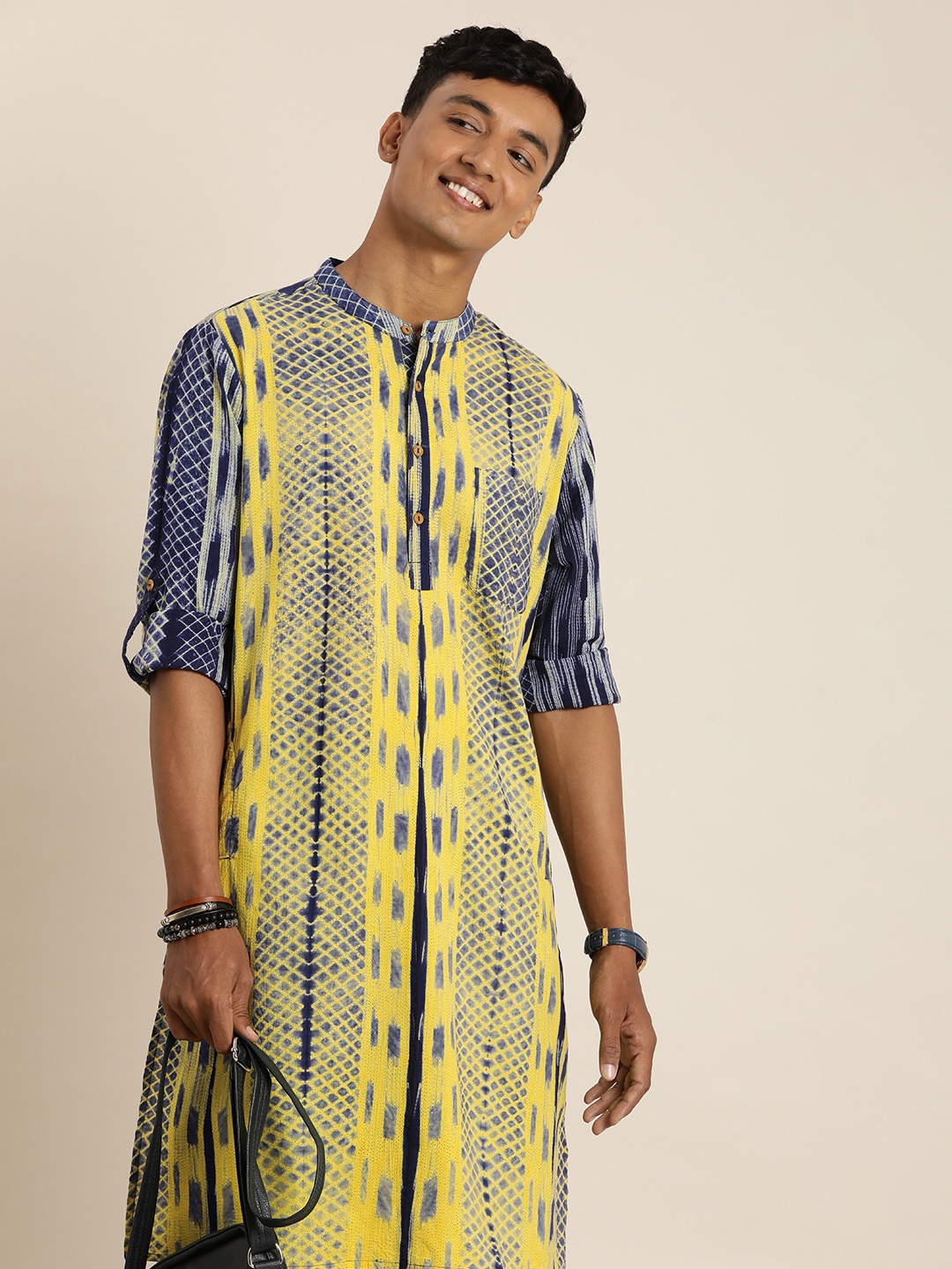 

Taavi Geometric Shibori Printed Pure Cotton Kurta, Navy blue