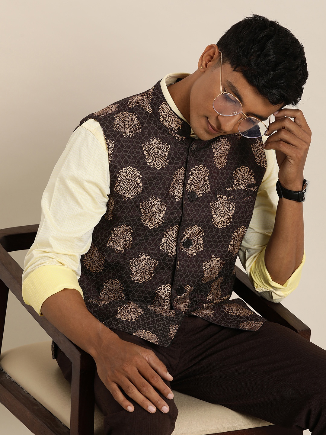 

Taavi Men Pure Cotton Ethnic Printed Festive Nehru Jacket, Purple