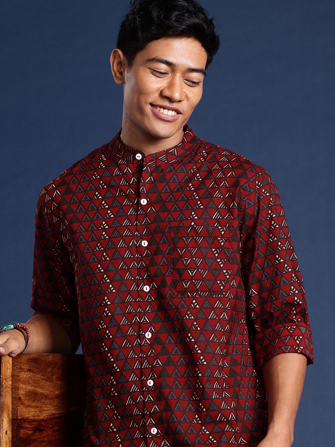 

Taavi Woven Legacy Pure Cotton Printed Casual Shirt, Maroon