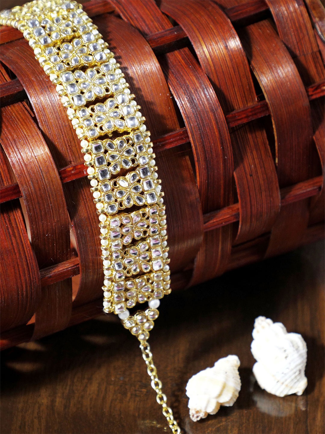 

KARATCART Women Gold-Plated & White Embellished Hairband