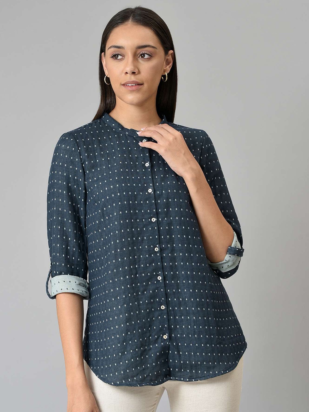 

W Blue Printed Mandarin Collar Roll-Up Sleeves Shirt Style Top