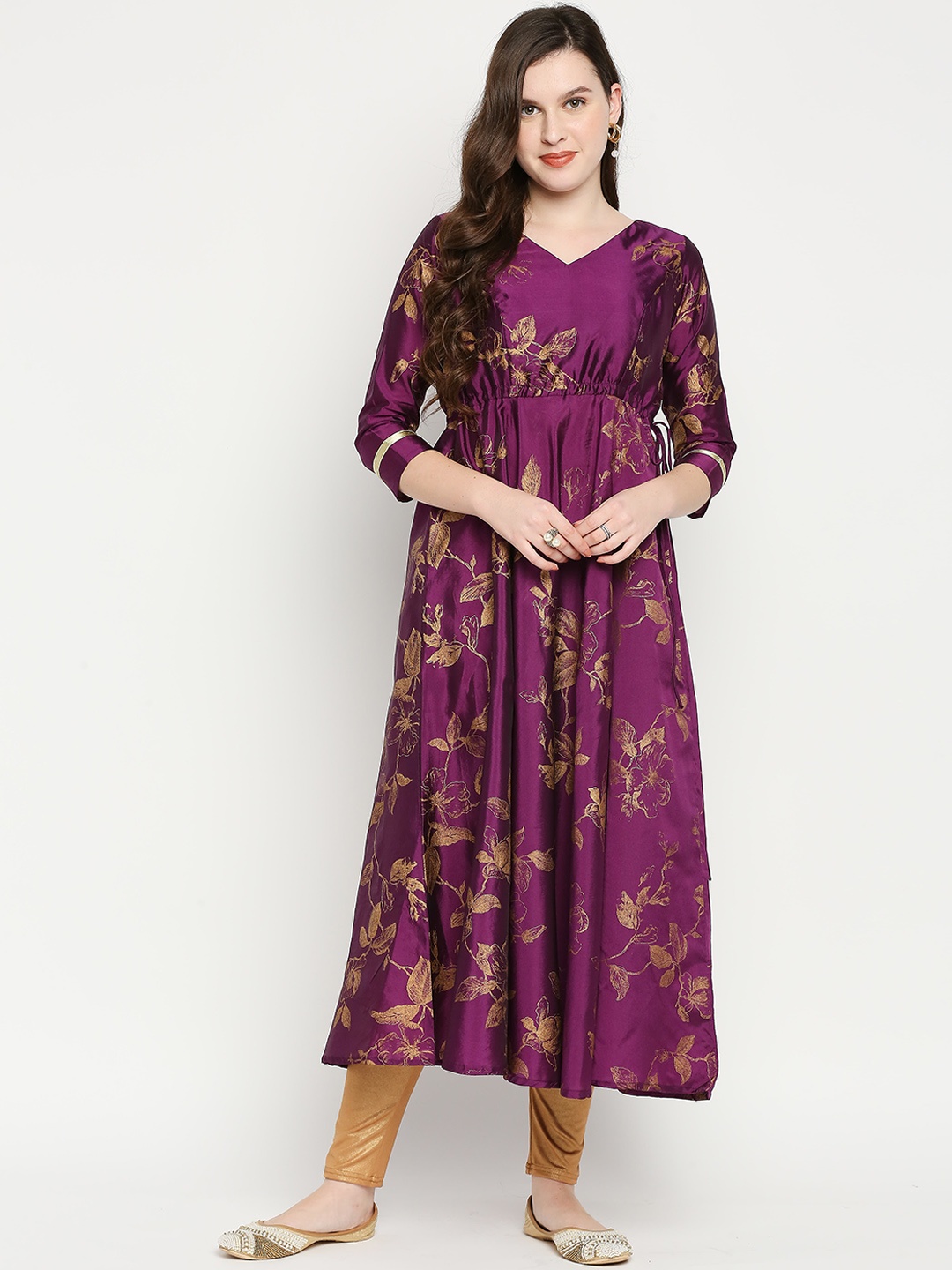 

Ira Soleil Women Magenta Floral Embroidered Floral Kurta