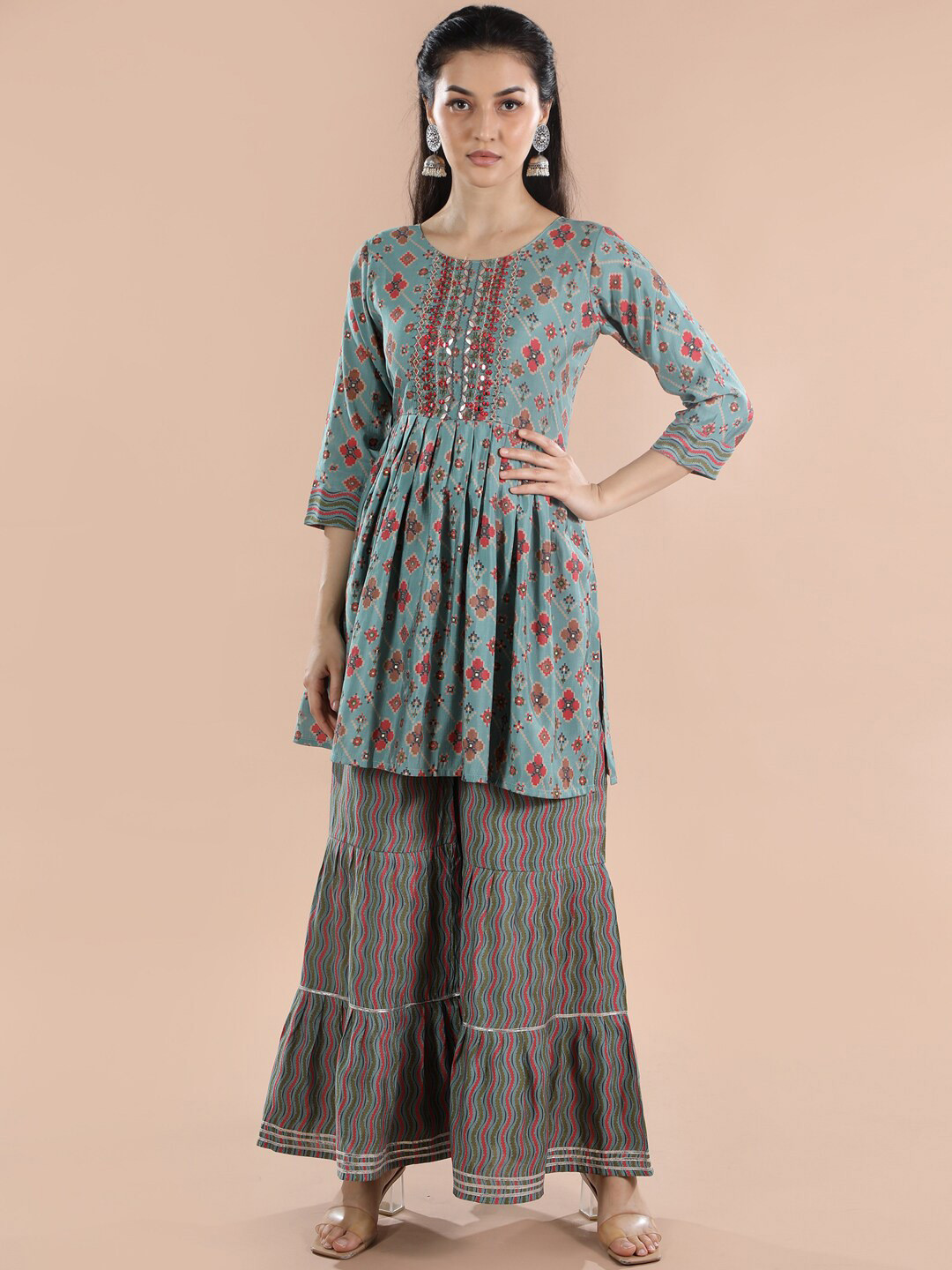 

taruni Women Green Printed Pleated Thread Work Kurti with Sharara